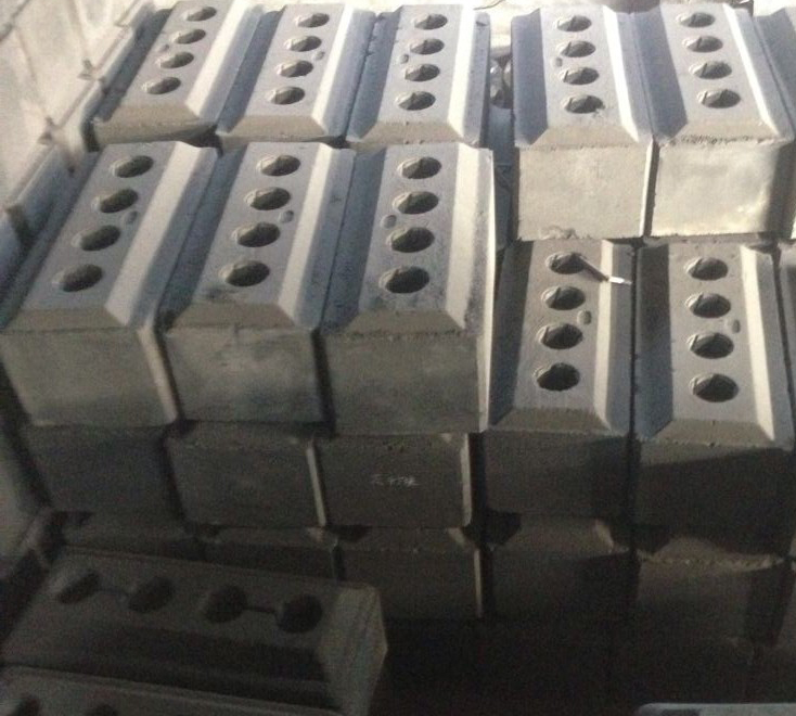 Proses pengeluaran blok karbon anod pra bakar